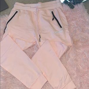 Echt pink joggers